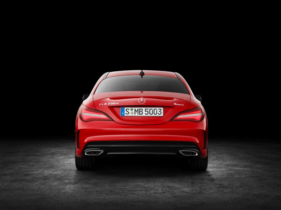  Mercedes-Benz CLA200d 4Matic AMG Line 2016 года  (фото 4 из 7)
